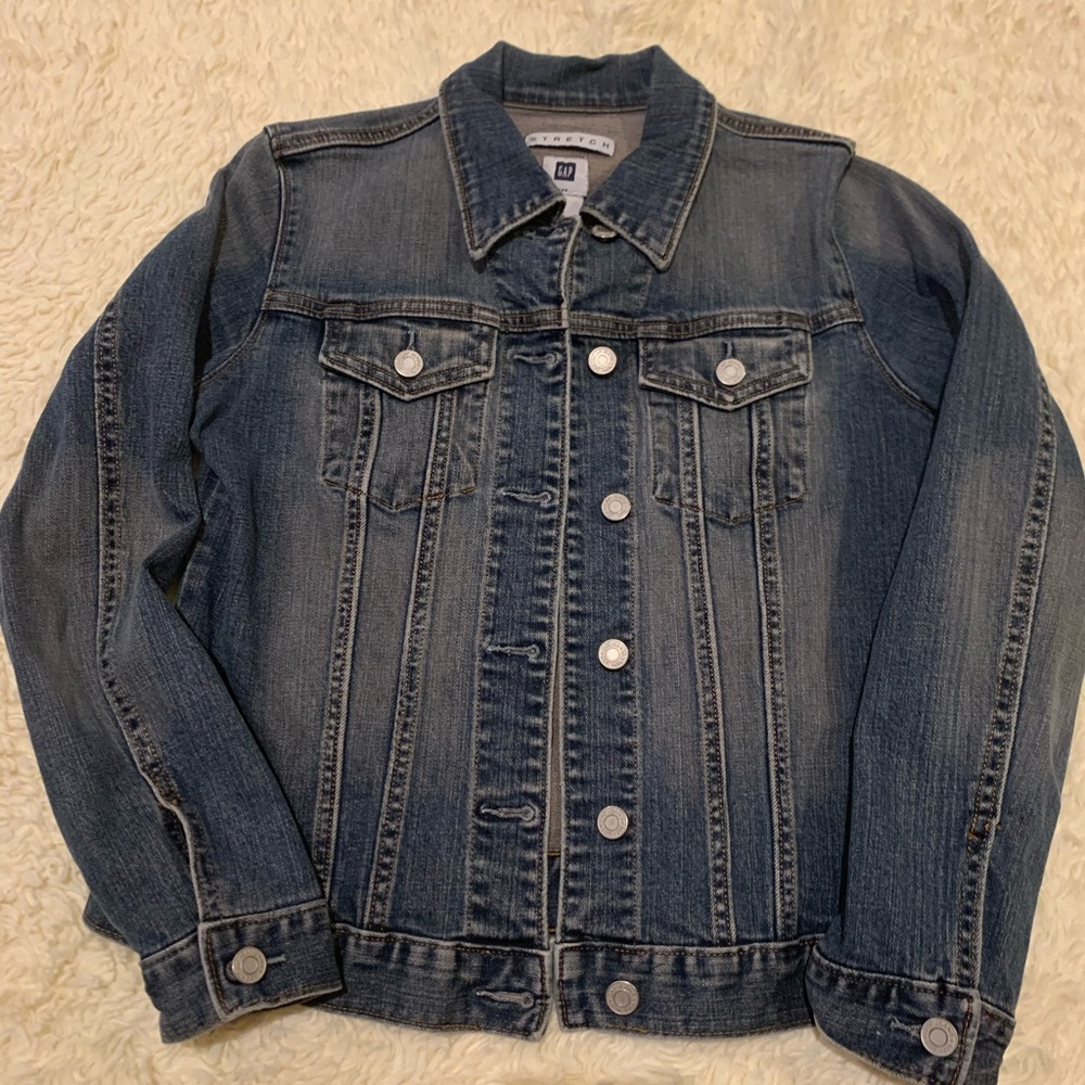 Adorable GAP Jean jacket.